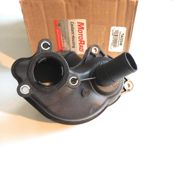 MotoRad Coolant Thermostat Housing Assembly TA2204S NWT - Picture 5 of 7